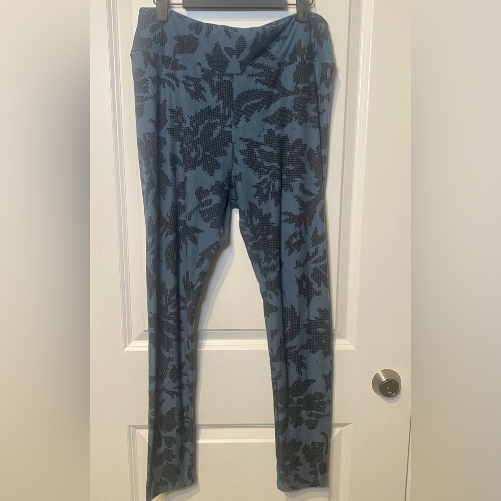 LulaRoe Blue and Black Tall and Curvy Leggings